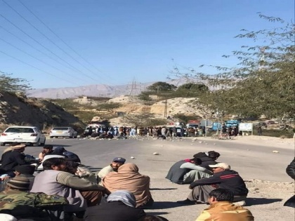 'It was govt failure': Hazaras protest against targeted killing of 11 coal miners in Balochistan | 'It was govt failure': Hazaras protest against targeted killing of 11 coal miners in Balochistan