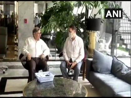 Maharashtra Excise and Labour Minister Dilip Walse Patil meets Cyrus Poonawalla over SII fire incident | Maharashtra Excise and Labour Minister Dilip Walse Patil meets Cyrus Poonawalla over SII fire incident