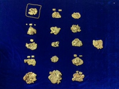 Passenger intercepted at Chennai Airport, 3 bundles of gold paste recovered | Passenger intercepted at Chennai Airport, 3 bundles of gold paste recovered