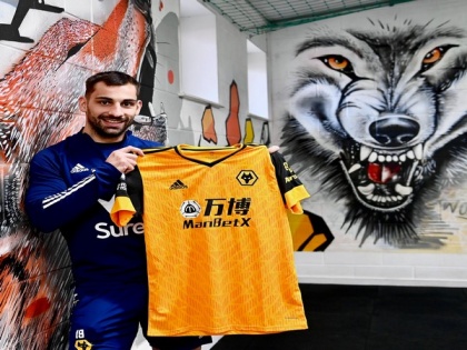 Jonny Otto signs new contract with Wolves to extend stay until 2025 | Jonny Otto signs new contract with Wolves to extend stay until 2025
