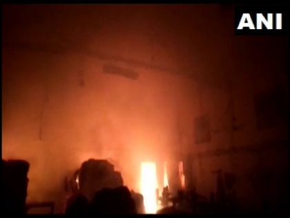 Fire breaks out in West Bengal jute mill | Fire breaks out in West Bengal jute mill