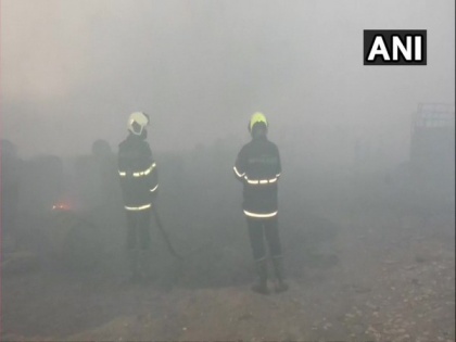 Fire at Mumbai's Mankhurd scrapyard doused | Fire at Mumbai's Mankhurd scrapyard doused