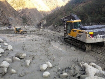 U'khand glacier burst: Rishikesh-Joshimath-Mana road reopened for traffic | U'khand glacier burst: Rishikesh-Joshimath-Mana road reopened for traffic