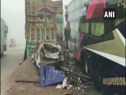 12 injured as 6 vehicles collide on Yamuna Expressway in Greater Noida | 12 injured as 6 vehicles collide on Yamuna Expressway in Greater Noida