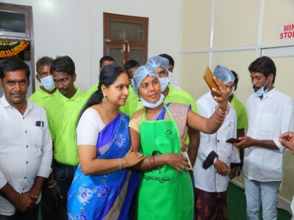 Kavitha Kalvakuntla launches another free meal centre in Nizamabad, hopes to serve thousands | Kavitha Kalvakuntla launches another free meal centre in Nizamabad, hopes to serve thousands