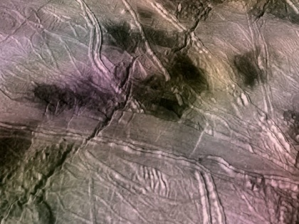Large shift on Europa was last event to fracture its surface | Large shift on Europa was last event to fracture its surface