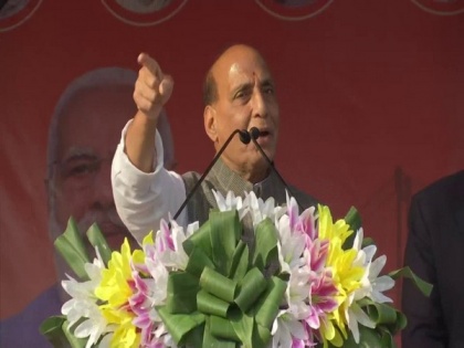 'Majboot PM' ensures that if he promises 100 paise to people, it reaches them: Rajnath Singh | 'Majboot PM' ensures that if he promises 100 paise to people, it reaches them: Rajnath Singh