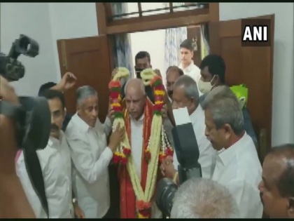 Ministers, supporters greet Yediyurappa on 78th birthday | Ministers, supporters greet Yediyurappa on 78th birthday