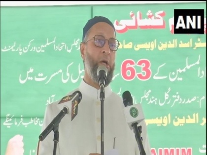 People feeling suffocated due to current majoritarian form of democracy, says AIMIM Chief Owaisi | People feeling suffocated due to current majoritarian form of democracy, says AIMIM Chief Owaisi