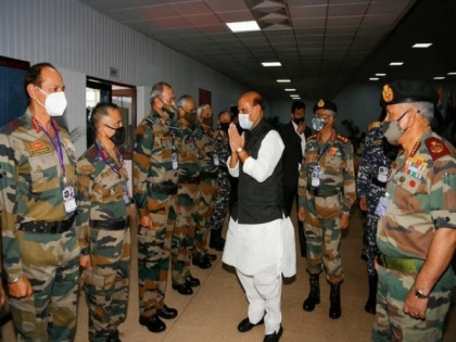 Rajnath joins Combined Commanders of Armed Forces for Vivechana Sessions | Rajnath joins Combined Commanders of Armed Forces for Vivechana Sessions