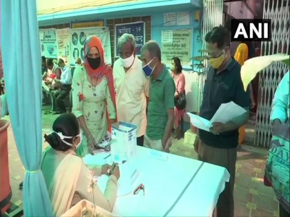 Amid surge in COVID-19 cases, third phase of vaccination drive begins | Amid surge in COVID-19 cases, third phase of vaccination drive begins