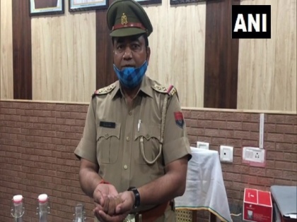 Police station official in Meerut offers Gangajal to complainants ahead of Holi | Police station official in Meerut offers Gangajal to complainants ahead of Holi