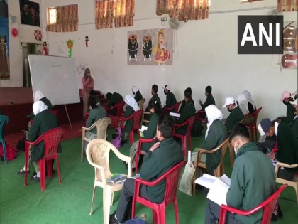 Schools in Ladakh resume classes for standards 6 to 9 | Schools in Ladakh resume classes for standards 6 to 9