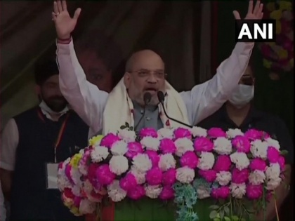 Rahul baba's manifesto is to carry Ajmal on his shoulders and open borders: Amit Shah | Rahul baba's manifesto is to carry Ajmal on his shoulders and open borders: Amit Shah