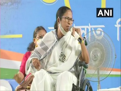 'I'm a street fighter, I fight from battleground': Mamata to BJP after EC ban | 'I'm a street fighter, I fight from battleground': Mamata to BJP after EC ban