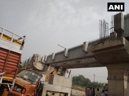 Delhi: Part of under-construction bridge collapses in Punjabi Bagh | Delhi: Part of under-construction bridge collapses in Punjabi Bagh