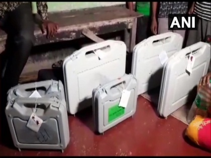 West Bengal polls: EC suspends officer after EVMs found at TMC leader's residence in Uluberia | West Bengal polls: EC suspends officer after EVMs found at TMC leader's residence in Uluberia