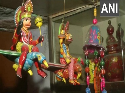'Acche Din' for Varanasi's wooden toy industry post mention in PM Modi's 'Mann Ki Baat' | 'Acche Din' for Varanasi's wooden toy industry post mention in PM Modi's 'Mann Ki Baat'