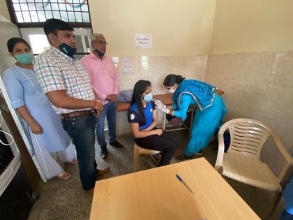 Shooter Manu Bhaker receives first dose of COVID-19 vaccine | Shooter Manu Bhaker receives first dose of COVID-19 vaccine