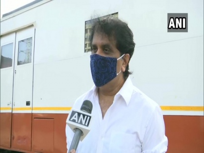 Mumbai businessman provides police, health care workers with vanity vans amid partial COVID-19 lockdown | Mumbai businessman provides police, health care workers with vanity vans amid partial COVID-19 lockdown