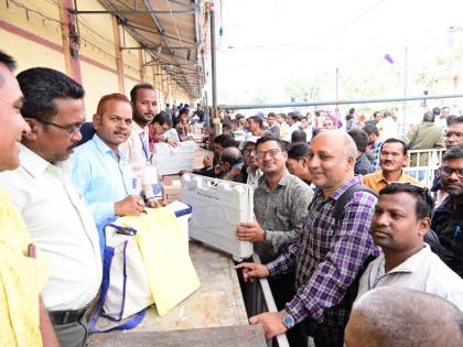 Chhattisgarh poll: Gunfights between security forces and Maoists at three places, 59% voting till 3 p.m. | Chhattisgarh poll: Gunfights between security forces and Maoists at three places, 59% voting till 3 p.m. Chhattisgarh poll: Gunfights between security forces and Maoists at three places, 59% voting till 3 p.m. | Chhattisgarh poll: Gunfights between security forces and Maoists at three places, 59% voting till 3 p.m.