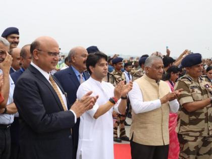 Scindia inaugurates 4th runway, elevates taxiways for enhanced operations at Delhi airport | Scindia inaugurates 4th runway, elevates taxiways for enhanced operations at Delhi airport Scindia inaugurates 4th runway, elevates taxiways for enhanced operations at Delhi airport | Scindia inaugurates 4th runway, elevates taxiways for enhanced operations at Delhi airport