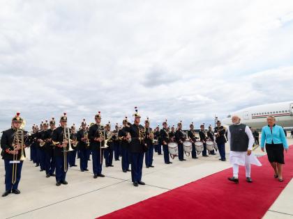 PM Modi reaches Paris on two-day visit, received by French counterpart | PM Modi reaches Paris on two-day visit, received by French counterpart