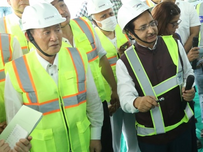 Former Japanese PM Suga Yoshihide visits Mumbai-Ahmedabad High-Speed Rail Project site | Former Japanese PM Suga Yoshihide visits Mumbai-Ahmedabad High-Speed Rail Project site