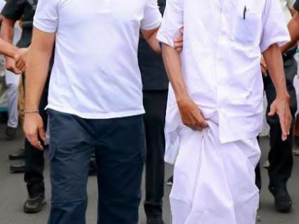 Kerala needs more people like Oommen Chandy, says Rahul Gandhi | Kerala needs more people like Oommen Chandy, says Rahul Gandhi Kerala needs more people like Oommen Chandy, says Rahul Gandhi | Kerala needs more people like Oommen Chandy, says Rahul Gandhi