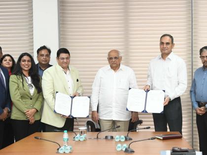 Gujarat biotechnology sector attracts Rs 2000 crore investments | Gujarat biotechnology sector attracts Rs 2000 crore investments Gujarat biotechnology sector attracts Rs 2000 crore investments | Gujarat biotechnology sector attracts Rs 2000 crore investments