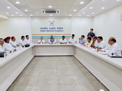 All must reach out to people and expose the misgovernance of BJP: Kharge to Assam leaders | All must reach out to people and expose the misgovernance of BJP: Kharge to Assam leaders All must reach out to people and expose the misgovernance of BJP: Kharge to Assam leaders | All must reach out to people and expose the misgovernance of BJP: Kharge to Assam leaders