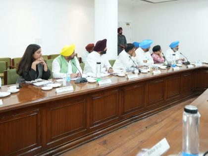 Punjab to set up facilitation centre at Delhi airport for NRIs | Punjab to set up facilitation centre at Delhi airport for NRIs