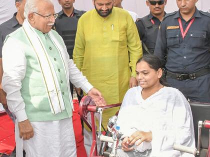 Haryana increases income limit under Ayushman Bharat Yojana to Rs 3 lakh per annum | Haryana increases income limit under Ayushman Bharat Yojana to Rs 3 lakh per annum Haryana increases income limit under Ayushman Bharat Yojana to Rs 3 lakh per annum | Haryana increases income limit under Ayushman Bharat Yojana to Rs 3 lakh per annum