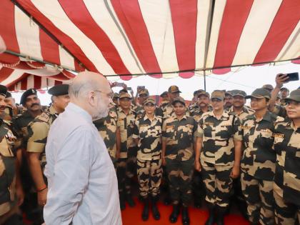 BSF can secure both land and water borders: Amit Shah | BSF can secure both land and water borders: Amit Shah BSF can secure both land and water borders: Amit Shah | BSF can secure both land and water borders: Amit Shah