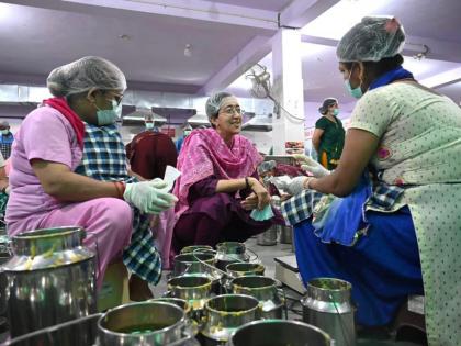 Atishi instructs officials to use automatic machines for utensil cleaning in Anganwadi kitchen | Atishi instructs officials to use automatic machines for utensil cleaning in Anganwadi kitchen Atishi instructs officials to use automatic machines for utensil cleaning in Anganwadi kitchen | Atishi instructs officials to use automatic machines for utensil cleaning in Anganwadi kitchen