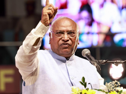 Kharge targets govt over CAG report on UDAN scheme | Kharge targets govt over CAG report on UDAN scheme Kharge targets govt over CAG report on UDAN scheme | Kharge targets govt over CAG report on UDAN scheme
