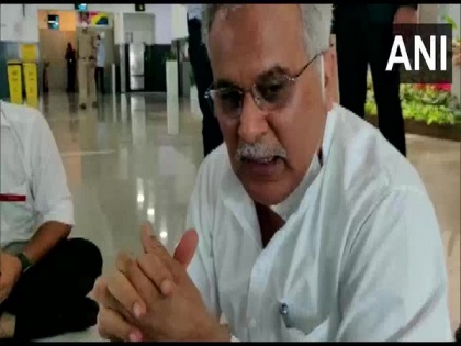 CM Baghel claims he is not being allowed to leave Lucknow airport | CM Baghel claims he is not being allowed to leave Lucknow airport
