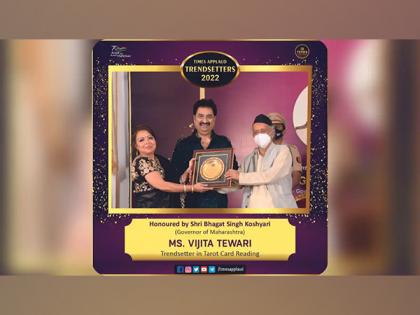 Honourable Governor of Maharashtra Bhagat Singh Koshyari awarded Vijita Tewari with "Trendsetter Award 2022" | Honourable Governor of Maharashtra Bhagat Singh Koshyari awarded Vijita Tewari with "Trendsetter Award 2022"