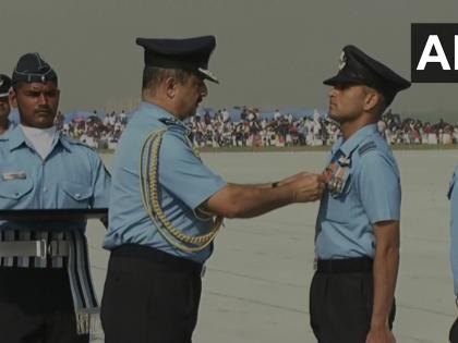 IAF chief presents Vayu Sena Medals to officers on 89th Air Force Day | IAF chief presents Vayu Sena Medals to officers on 89th Air Force Day IAF chief presents Vayu Sena Medals to officers on 89th Air Force Day | IAF chief presents Vayu Sena Medals to officers on 89th Air Force Day