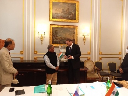 RS Deputy Chairman Harivansh meets Russian counterpart on sidelines of G-20 Speakers Summit | RS Deputy Chairman Harivansh meets Russian counterpart on sidelines of G-20 Speakers Summit