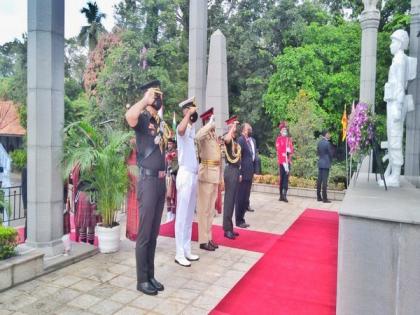 Chief of Army Staff Naravane lays wreath at Indian Peace Keeping Force War Memorial in Colombo | Chief of Army Staff Naravane lays wreath at Indian Peace Keeping Force War Memorial in Colombo