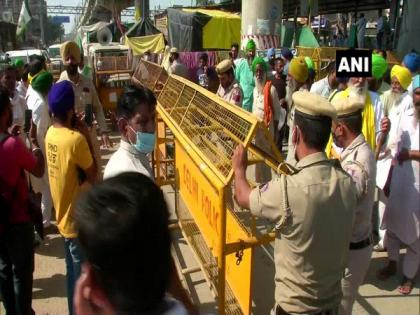 Delhi: Carriageway of road leading to Haryana opened | Delhi: Carriageway of road leading to Haryana opened Delhi: Carriageway of road leading to Haryana opened | Delhi: Carriageway of road leading to Haryana opened