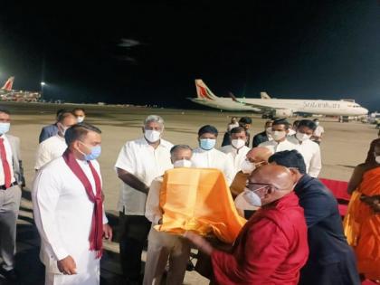 Sri Lankan relics, Mahasangha depart on inaugural flight to Kushinagar | Sri Lankan relics, Mahasangha depart on inaugural flight to Kushinagar