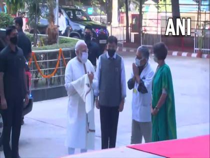 PM Modi visits RML Hospital as India achieves 100 cr COVID-19 vaccination mark | PM Modi visits RML Hospital as India achieves 100 cr COVID-19 vaccination mark