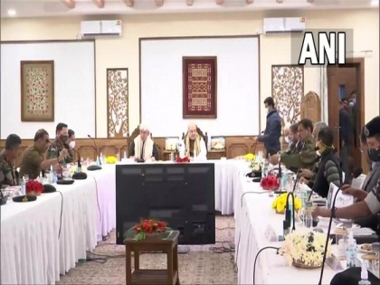 Amit Shah holds security review meeting in Srinagar | Amit Shah holds security review meeting in Srinagar