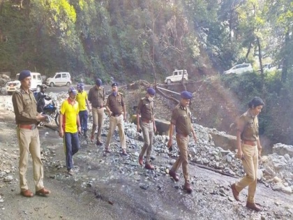 Uttarakhand: DGP Ashok Kumar inspects rescue operations in rain-hit Nainital | Uttarakhand: DGP Ashok Kumar inspects rescue operations in rain-hit Nainital