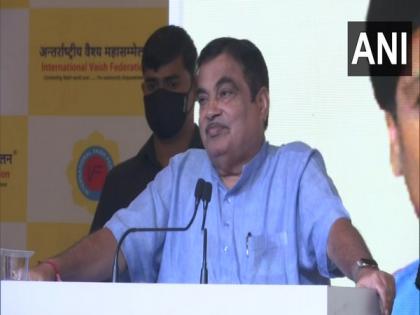 India needs to reduce dependence on import of crude oil, opt for alternative fuel, says Nitin Gadkari | India needs to reduce dependence on import of crude oil, opt for alternative fuel, says Nitin Gadkari