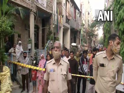 Fire breaks out at Delhi's Old Seelampuri building; 4 dead | Fire breaks out at Delhi's Old Seelampuri building; 4 dead