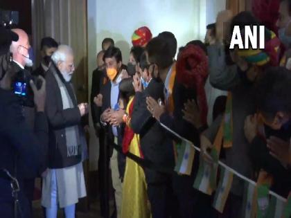 Prime Minister welcomed with singing of 'Modi Hai Bharat Ka Gehna' as he arrives in Glasgow | Prime Minister welcomed with singing of 'Modi Hai Bharat Ka Gehna' as he arrives in Glasgow Prime Minister welcomed with singing of 'Modi Hai Bharat Ka Gehna' as he arrives in Glasgow | Prime Minister welcomed with singing of 'Modi Hai Bharat Ka Gehna' as he arrives in Glasgow
