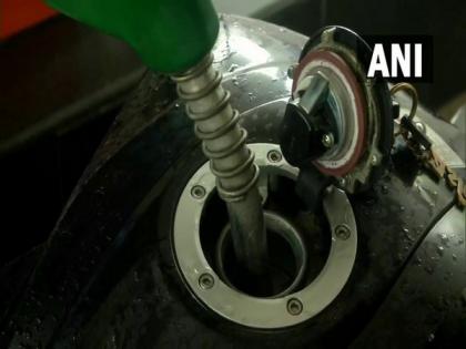 J-K slashes VAT on petrol, diesel | J-K slashes VAT on petrol, diesel